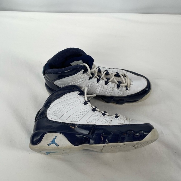 Nike Jordan 9 Retro Sneaker in Pearl Blue (GS) Youth Size 5.5 - Picture 2 of 9